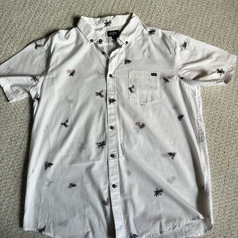 Billabong White and Black Patterned palm tree Men's button up Shirt XL